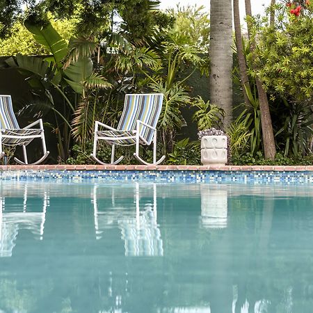Admirals Lodge Guest House And Brightways Self Catering Apartments ポート・エリザベス エクステリア 写真