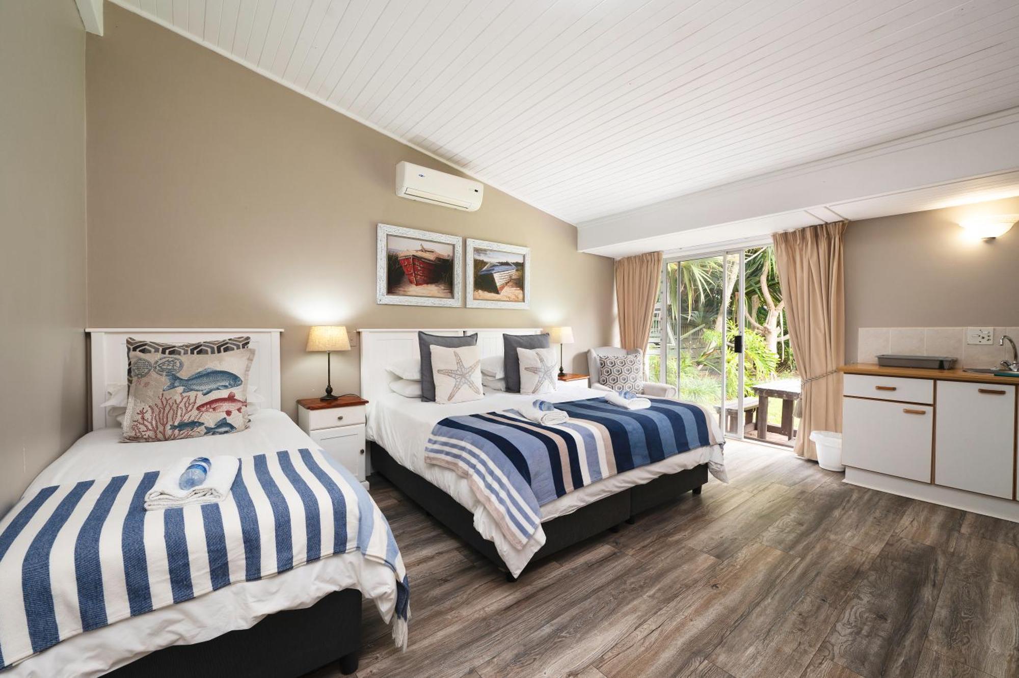 Admirals Lodge Guest House And Brightways Self Catering Apartments ポート・エリザベス エクステリア 写真