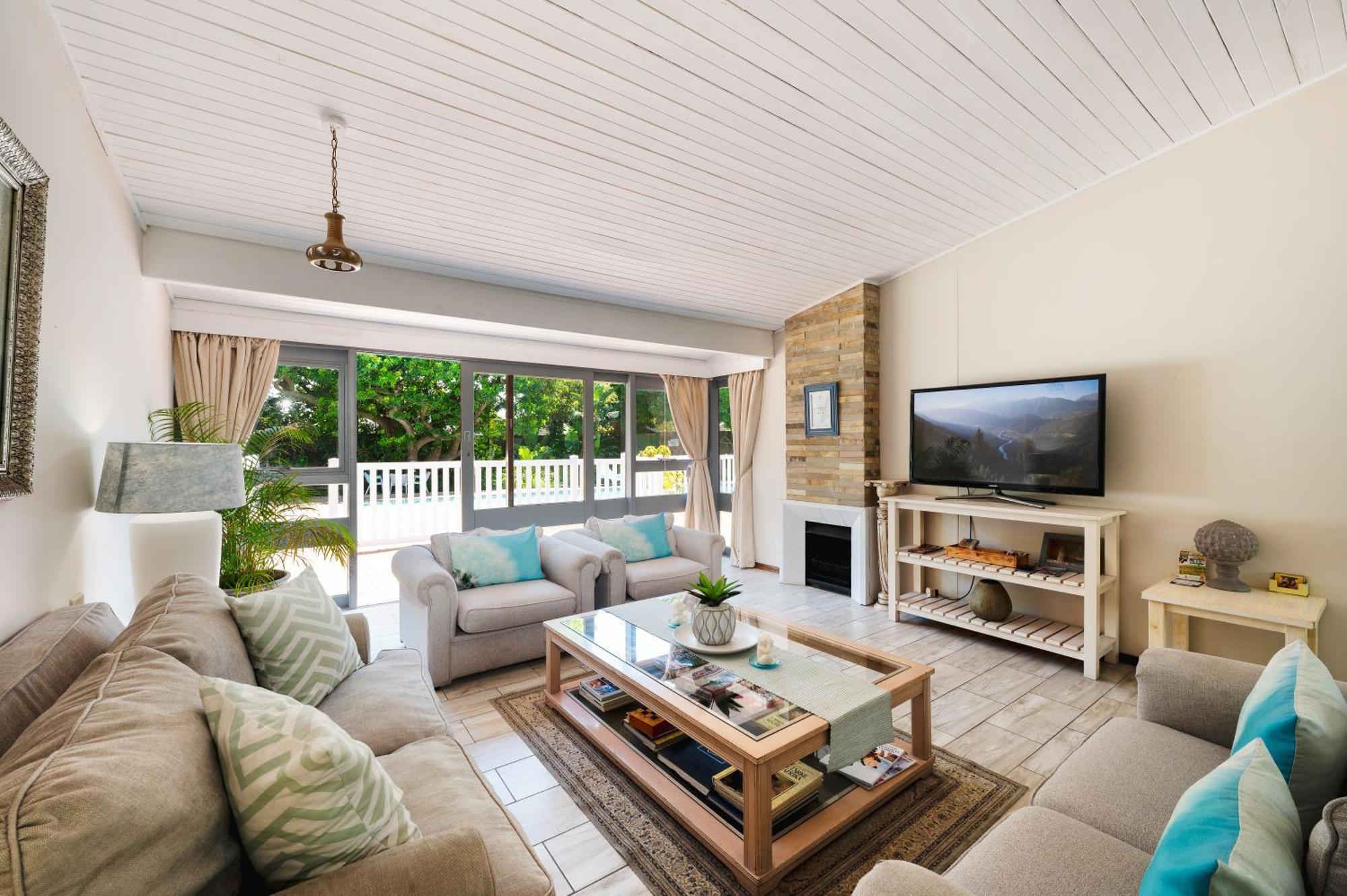 Admirals Lodge Guest House And Brightways Self Catering Apartments ポート・エリザベス エクステリア 写真